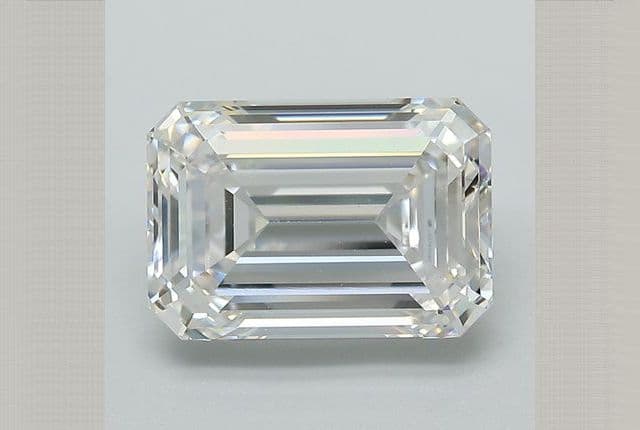 IGI | 5.1ct | Emerald | E | VS1 | Excellent