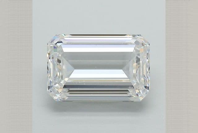 IGI | 5ct | Emerald | E | VS2 | Ideal