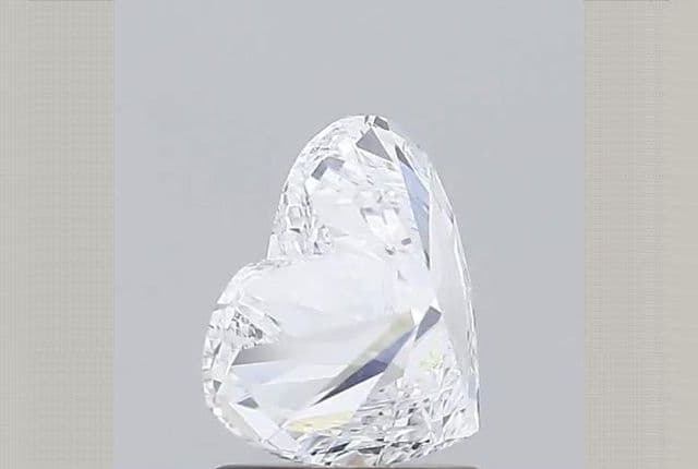 IGI | 1.61ct | Heart | D | VS1 | Excellent