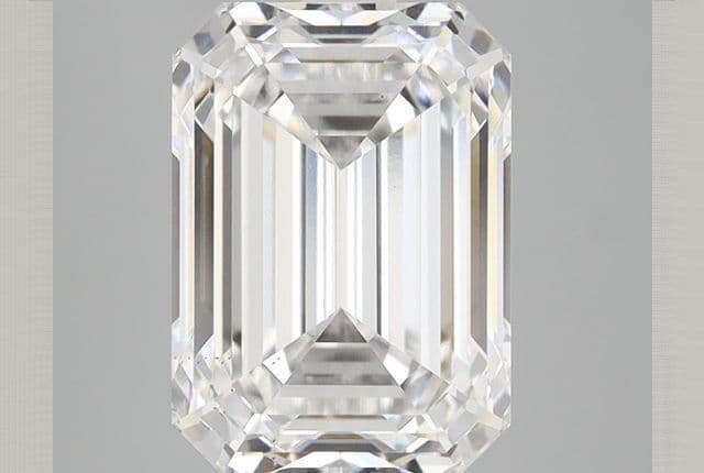 IGI | 3.71ct | Emerald | E | VS2 | Ideal