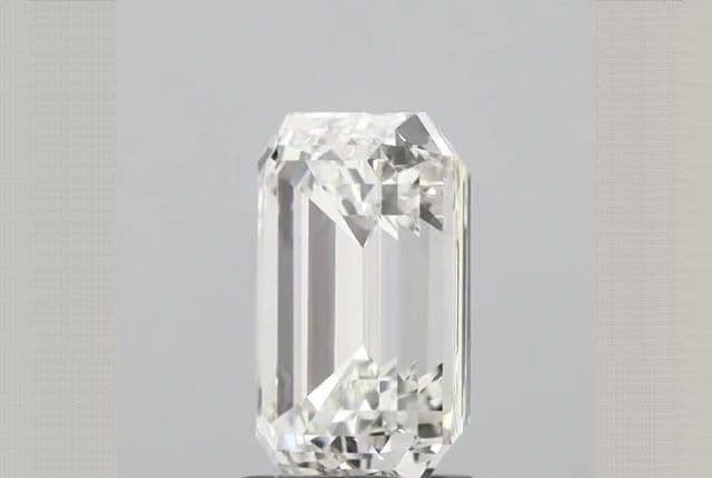 2.15ct | Emerald | F | VVS2 | Very Good