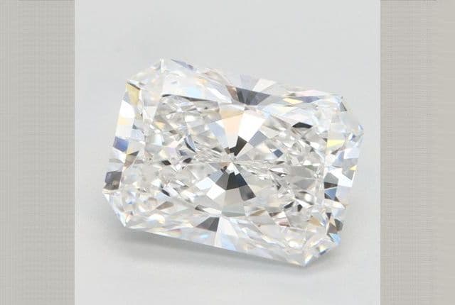 3.05ct | Radiant | E | IF | Excellent