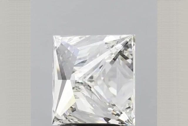 2.72ct | Princess | H | VVS2 | Very Good