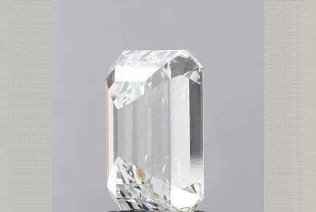 2.36ct | Emerald | G | VVS2 | Very Good