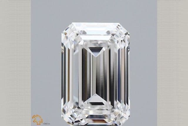 IGI | 5.21ct | Emerald | E | VVS2 | Very Good