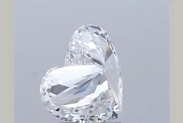 IGI | 2ct | Heart | E | VS2 | Very Good