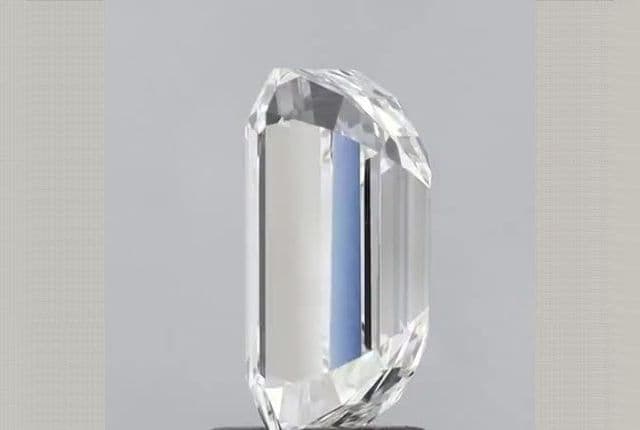 IGI | 2.3ct | Emerald | G | VVS2 | Very Good