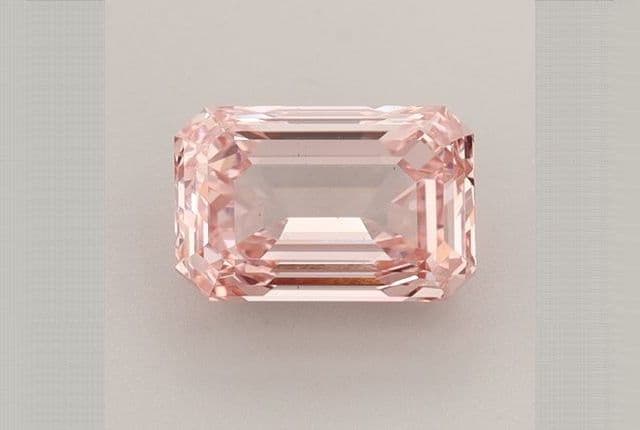 1.65ct | Emerald | FANCY | VS2 | Excellent