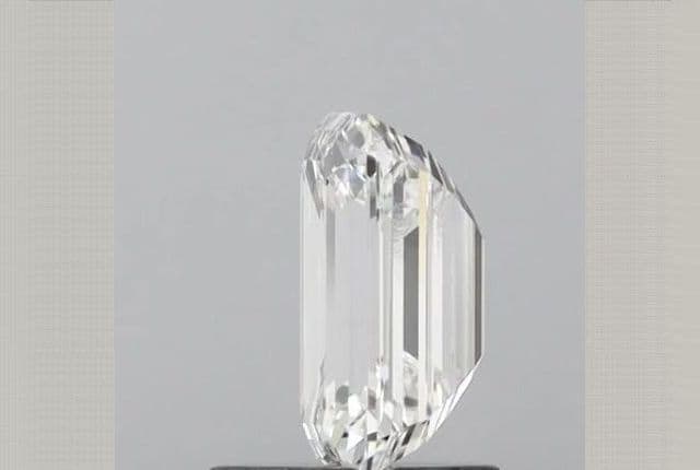 1.36ct | Emerald | F | VS1 | Ideal