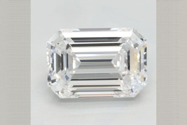 2.05ct | Emerald | D | IF | Very Good