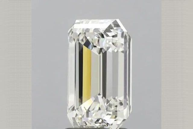 3.04ct | Emerald | H | VVS2 | Good