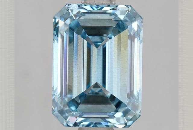 IGI | 2ct | Emerald | FANCY | SI1 | Very Good