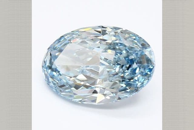 3.46ct | Oval | FANCY | VS2 | Very Good