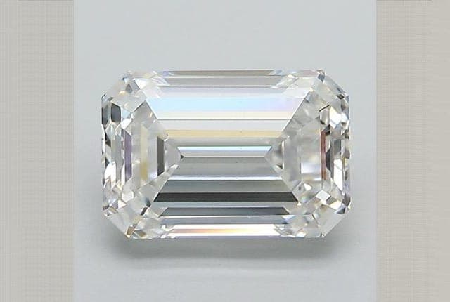 IGI | 1.9ct | Emerald | G | VS1 | Very Good