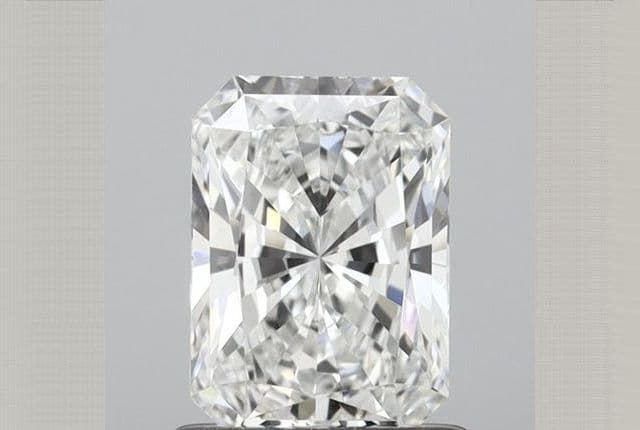 IGI | 0.95ct | Radiant | E | VS1 | Excellent