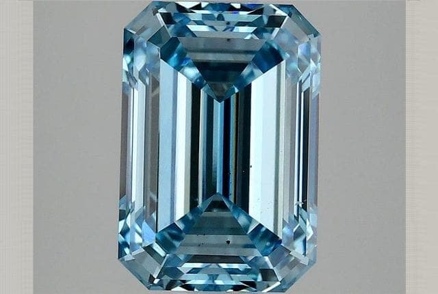 3.66ct | Emerald | FANCY | VS2 | Very Good