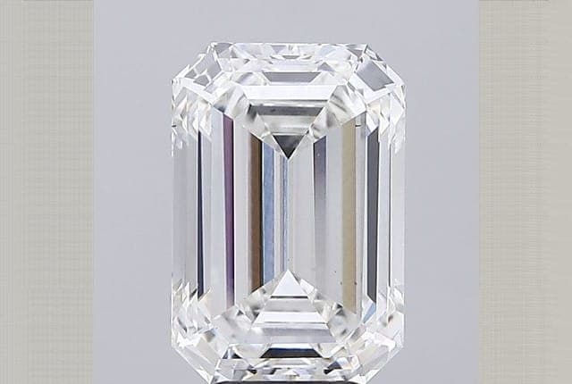 5.89ct | Emerald | F | VS1 | Excellent