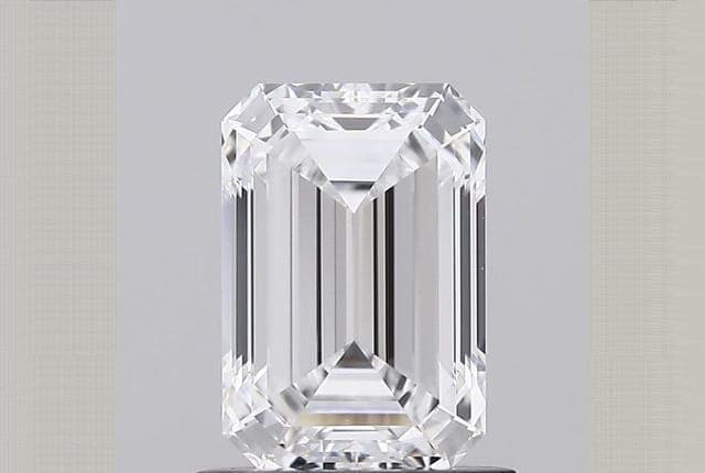 IGI | 0.81ct | Emerald | E | VVS1 | Excellent