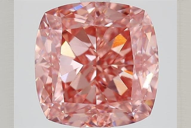 IGI | 3.99ct | Cushion | FANCY | VVS2 | Very Good