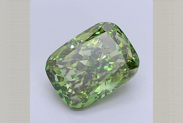 IGI | 4.75ct | Cushion | FANCY | VVS2 | Excellent