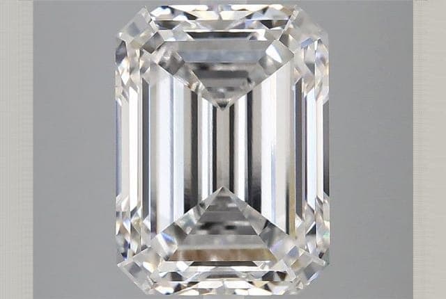 IGI | 4.1ct | Emerald | E | VS1 | Ideal