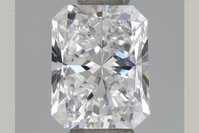 IGI | 0.71ct | Radiant | E | VS1 | Ideal