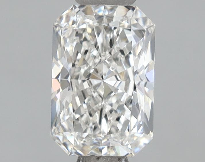 IGI | 0.94ct | Radiant | F | VVS2 | Ideal