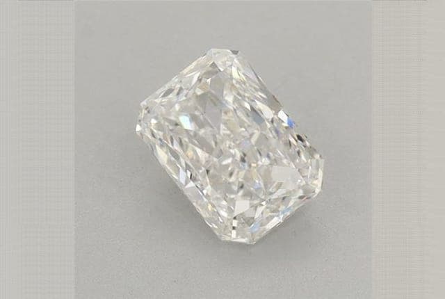 0.66ct | Radiant | E | VVS2 | Ideal