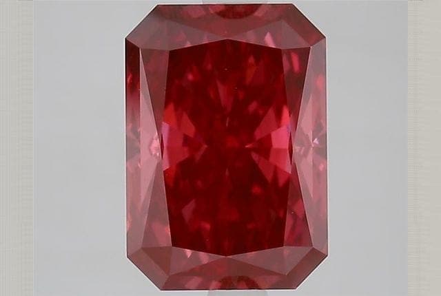 IGI | 3.29ct | Radiant | FANCY | VVS2 | Very Good