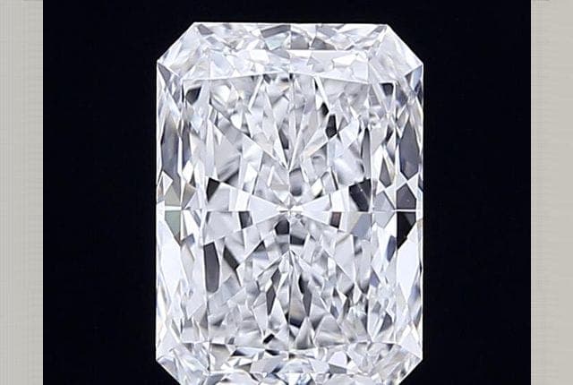IGI | 4.6ct | Radiant | F | VVS2 | Excellent