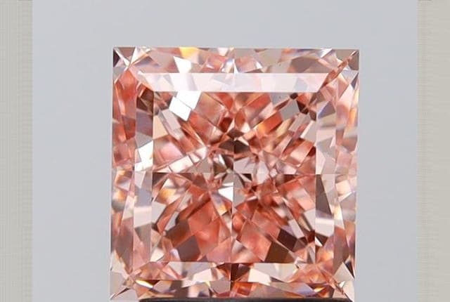 IGI | 2.19ct | Princess | FANCY | VS1 | Very Good