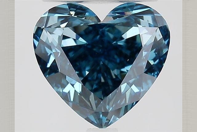 IGI | 2.69ct | Heart | FANCY | VS1 | Very Good