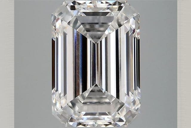 IGI | 4.91ct | Emerald | E | VS1 | Ideal