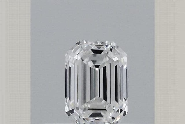 0.46ct | Emerald | E | VS1 | Very Good