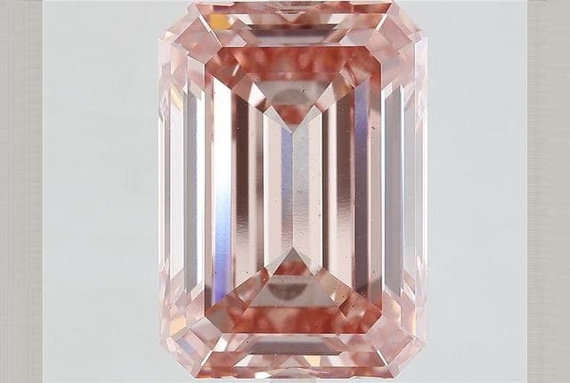 20.04ct | Emerald | FANCY | VS2 | Very Good