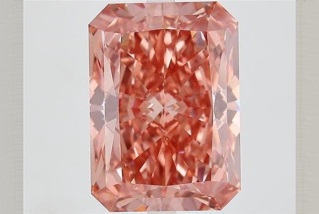 IGI | 10.74ct | Radiant | FANCY | VS1 | Very Good