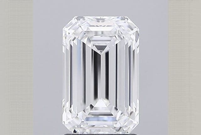 1.95ct | Emerald | D | VVS1 | Ideal