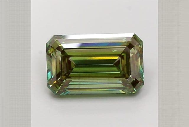 IGI | 6.57ct | Emerald | FANCY | SI1 | Very Good