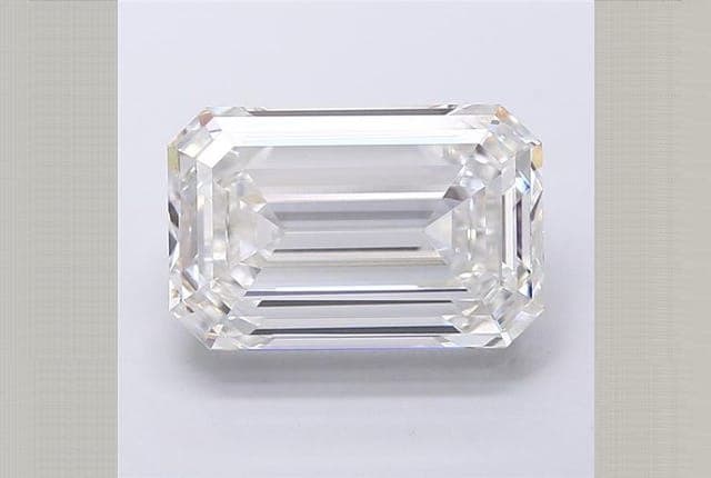 IGI | 5.73ct | Emerald | F | VVS2 | Ideal