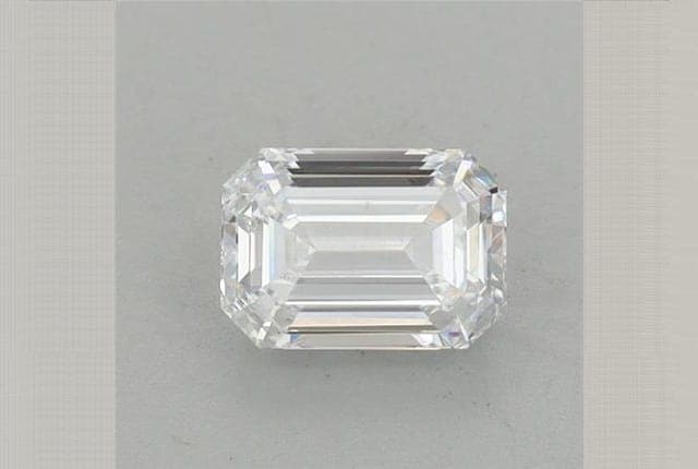 0.69ct | Emerald | E | VVS2 | Ideal