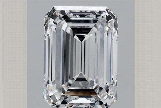 6.31ct | Emerald | D | VVS2 | Excellent