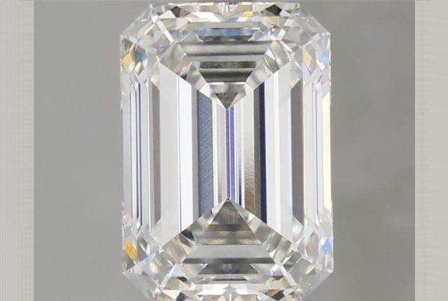 IGI | 4.5ct | Emerald | G | VVS2 | Ideal