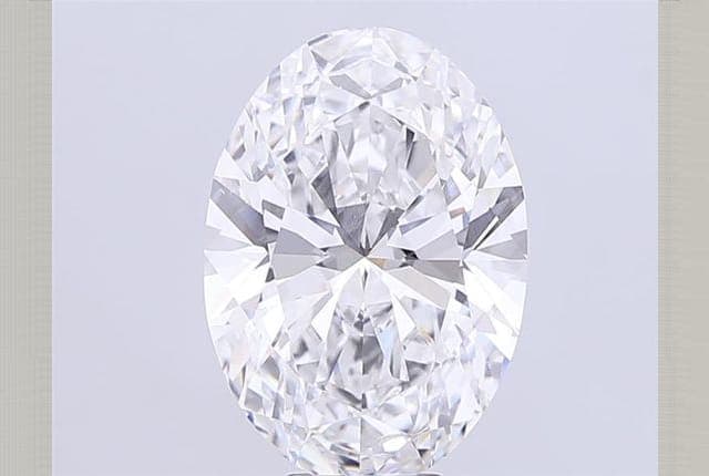 9.4ct | Oval | E | VVS2 | Excellent