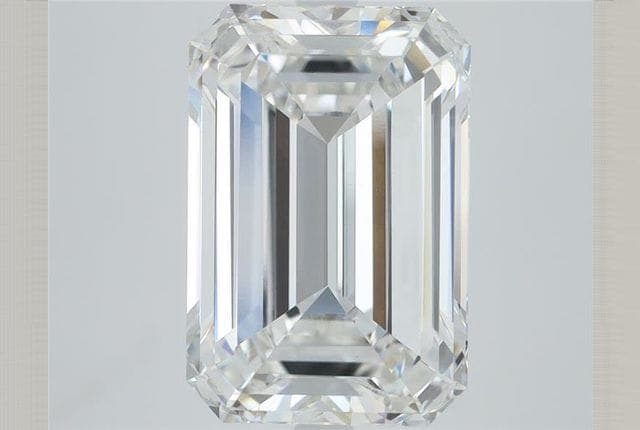 IGI | 2.9ct | Emerald | E | VS2 | Ideal