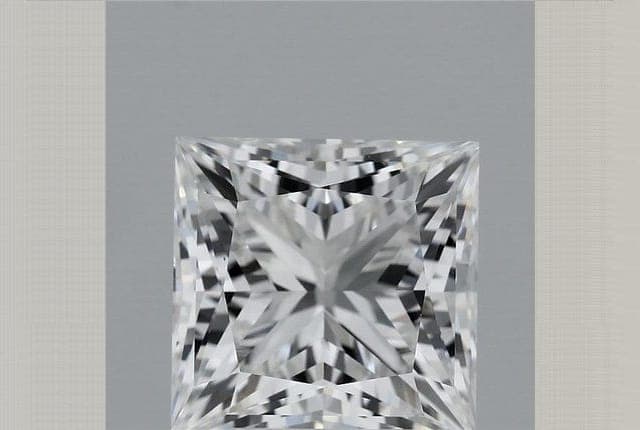 IGI | 3.51ct | Princess | E | VVS2 | Excellent