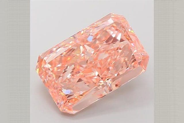 IGI | 15ct | Radiant | FANCY | VVS2 | Very Good