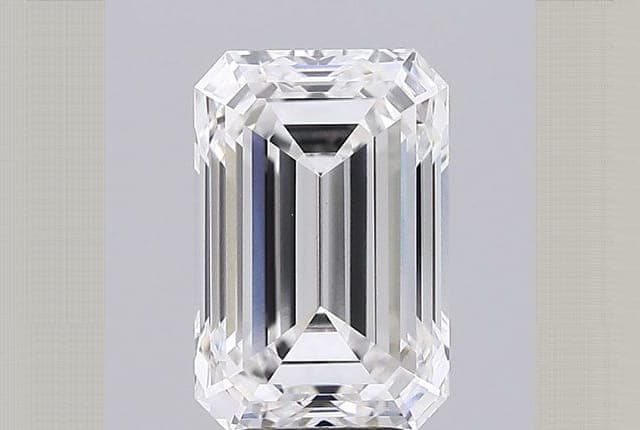 IGI | 4.5ct | Emerald | F | VVS2 | Ideal