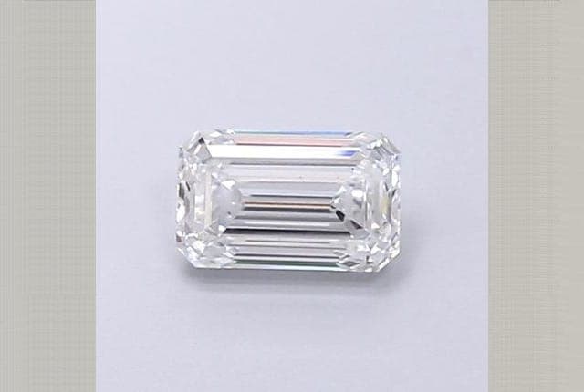 IGI | 0.9ct | Emerald | E | VS1 | Ideal