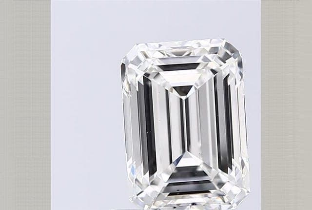 IGI | 4.5ct | Emerald | G | VS2 | Excellent