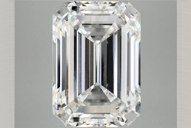 IGI | 10.34ct | Emerald | E | VVS2 | Ideal